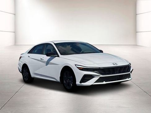 New 2026 Hyundai Elantra Sport image 11