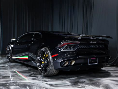 Used 2018 Lamborghini Huracan LP 580-2 RWD image 12