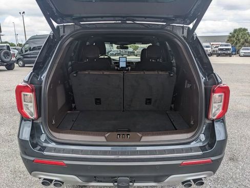 Used 2023 Ford Explorer King Ranch w/ Technology Package RWD image 13
