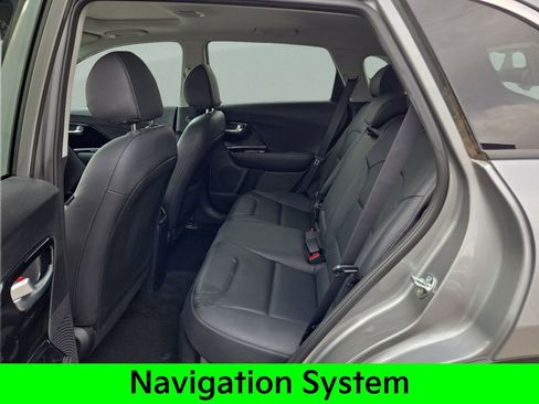 Used 2022 Kia Niro EX Premium image 16