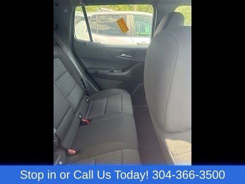 Used 2026 Chevrolet Equinox LT AWD/4WD image 9