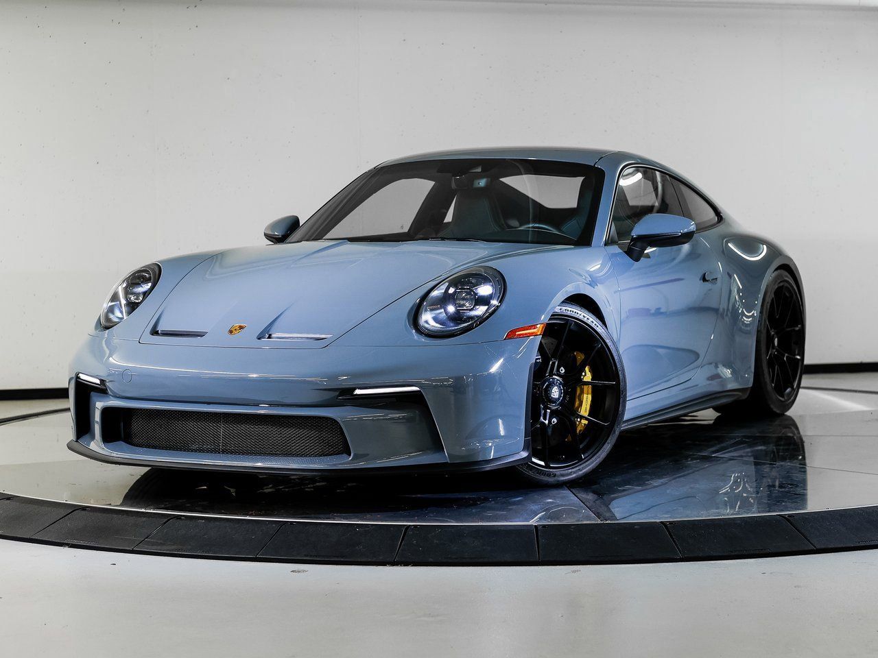 Certified 2024 Porsche 911 GT3 RWD image 1