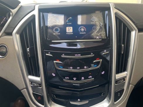 Used 2014 Cadillac SRX Luxury image 13