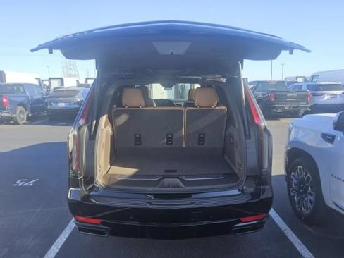 Used 2022 Cadillac Escalade Sport w/ Touring Package AWD/4WD image 10