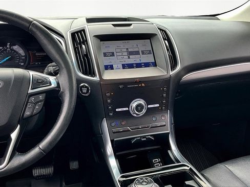 Used 2020 Ford Edge Titanium w/ Equipment Group 301A image 6