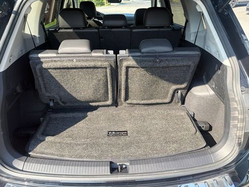 Used 2023 Volkswagen Tiguan SE FWD image 26