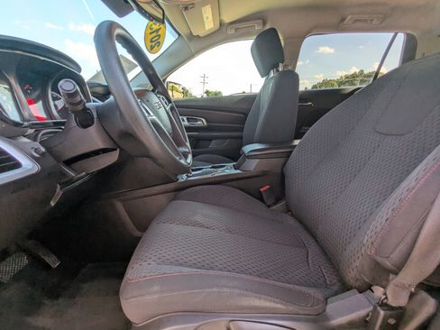 Used 2013 GMC Terrain SLE FWD image 19