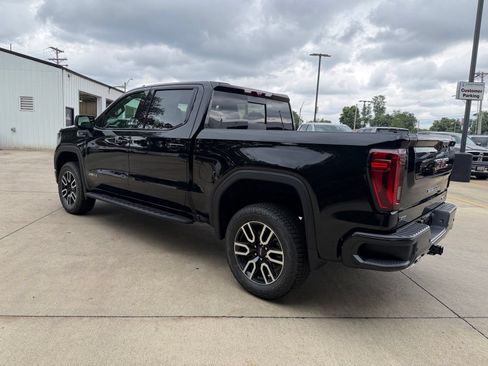New 2026 GMC Sierra 1500 AT4 w/ AT4 Premium Package AWD/4WD image 29