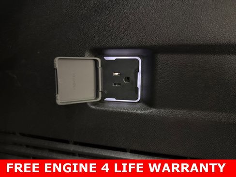 Used 2021 Chevrolet Tahoe LT image 28