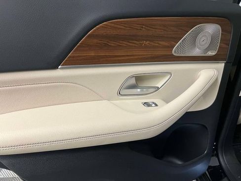 Certified 2024 Mercedes-Benz GLE 350 4MATIC image 11