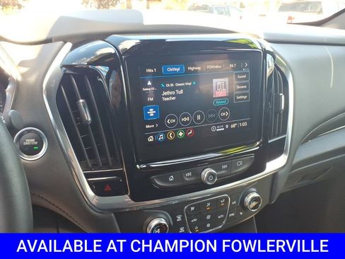 Used 2023 Chevrolet Traverse LT FWD image 22