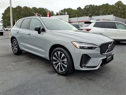 Used 2024 Volvo XC60 B5 Core w/ Climate Package