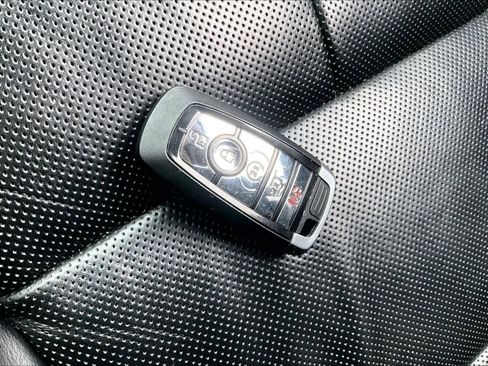 Used 2022 Lincoln Aviator Reserve w/ Equipment Group 201A image 30