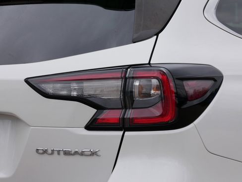 Certified 2022 Subaru Outback Limited w/ Popular Package #2 AWD/4WD image 18