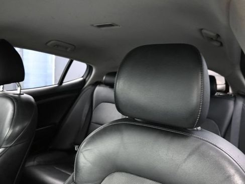 Used 2019 Kia Stinger image 16