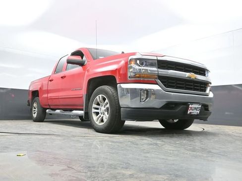 Used 2017 Chevrolet Silverado 1500 LT w/ All Star Edition image 41