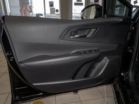 New 2026 Toyota Prius Plug-In Hybrid image 24