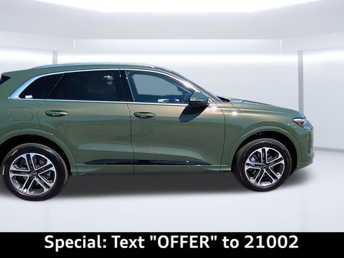 Certified 2025 Audi Q5 Premium Plus w/ Premium Plus image 39