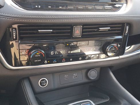 Certified 2022 Nissan Rogue SL w/ SL Premium Package image 19