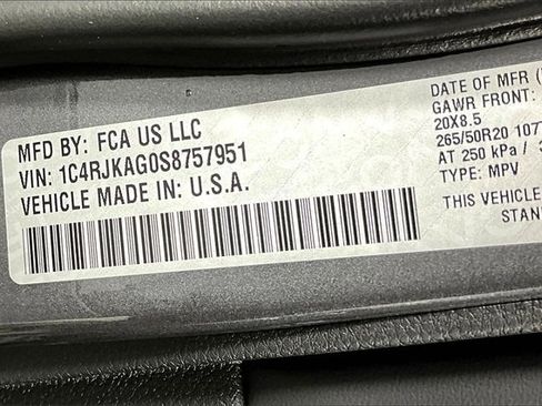 New 2025 Jeep Grand Cherokee L Altitude image 9