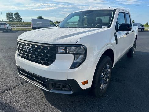 New 2025 Ford Maverick XLT w/ XLT Luxury Package image 4