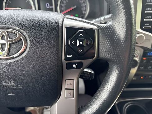 Used 2022 Toyota 4Runner Limited image 11