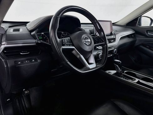 Used 2024 Nissan Altima 2.5 SR FWD image 21