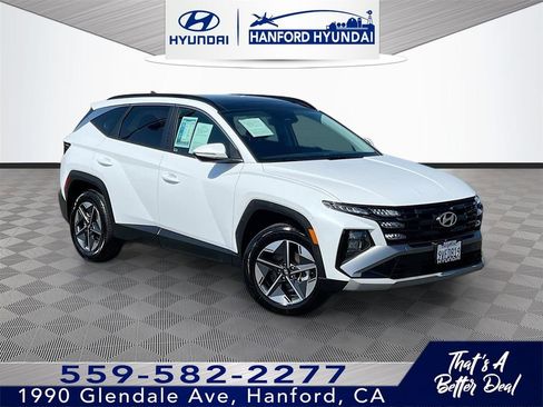 Certified 2025 Hyundai Tucson SEL AWD/4WD image 1