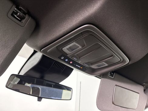 Used 2024 Chevrolet Silverado 3500 LT image 18