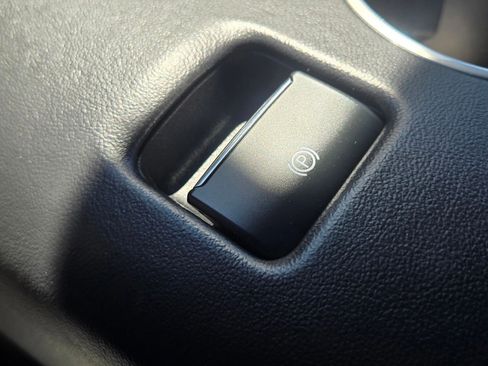 Used 2025 Ford Mustang Premium RWD image 25