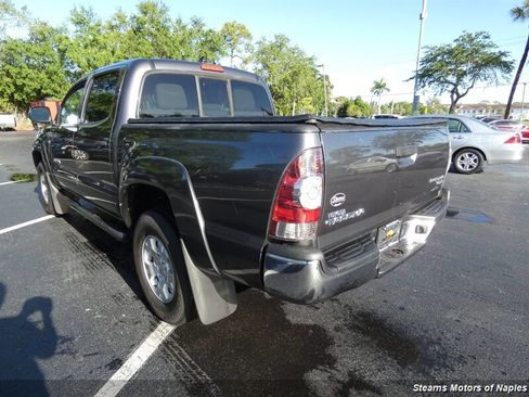 Used 2014 Toyota Tacoma PreRunner w/ SR5 Package image 9