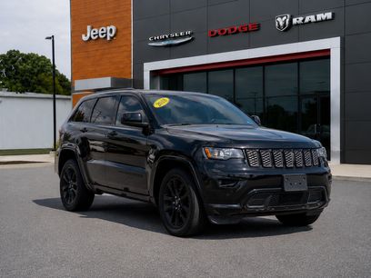 Used 2018 Jeep Grand Cherokee Altitude