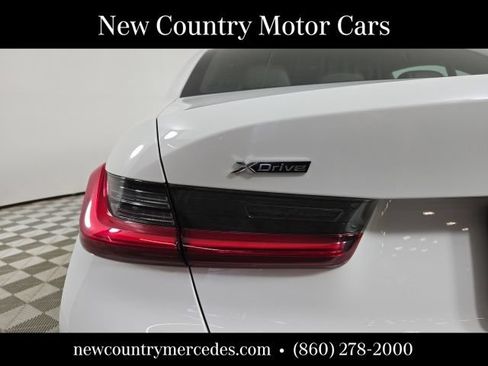 Used 2020 BMW 330i xDrive Sedan w/ Premium Package AWD/4WD image 8