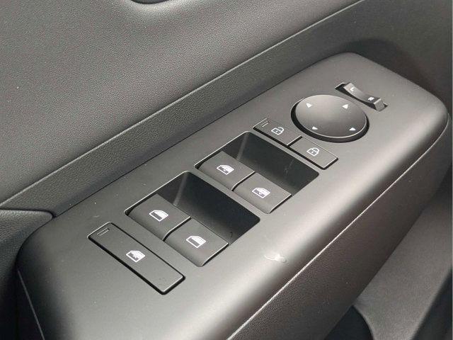 New 2027 Hyundai Kona Limited FWD image 27