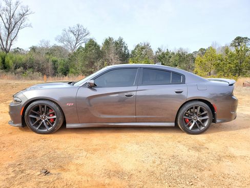 Used 2019 Dodge Charger Scat Pack w/ Plus Group image 19