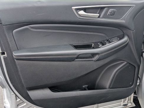 Certified 2017 Ford Edge Titanium w/ Equipment Group 301A image 24