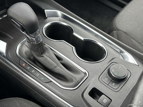 New 2023 Chevrolet Traverse LT FWD image 31
