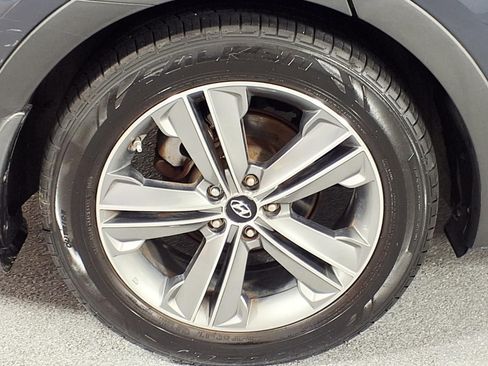 Used 2015 Hyundai Santa Fe Limited w/ Option Group 04 FWD image 6