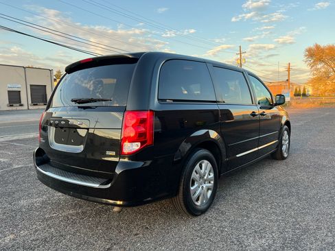 Used 2017 Dodge Grand Caravan SE w/ Power Window Group image 6
