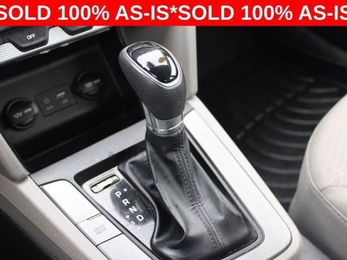 Used 2020 Hyundai Elantra SEL image 33