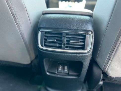 Used 2017 Honda CR-V Touring image 17
