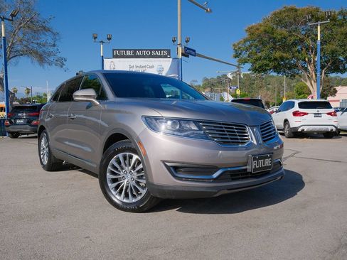 Used 2016 Lincoln MKX Select w/ Select Plus Package FWD image 3