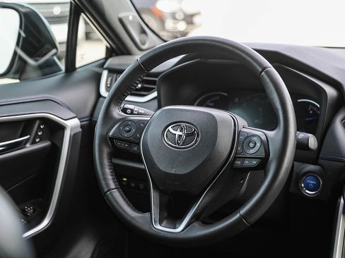 Used 2022 Toyota RAV4 XSE image 15