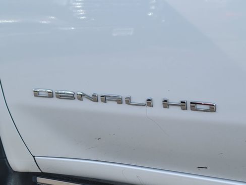 Used 2024 GMC Sierra 2500 Denali w/ Denali Reserve Package image 14