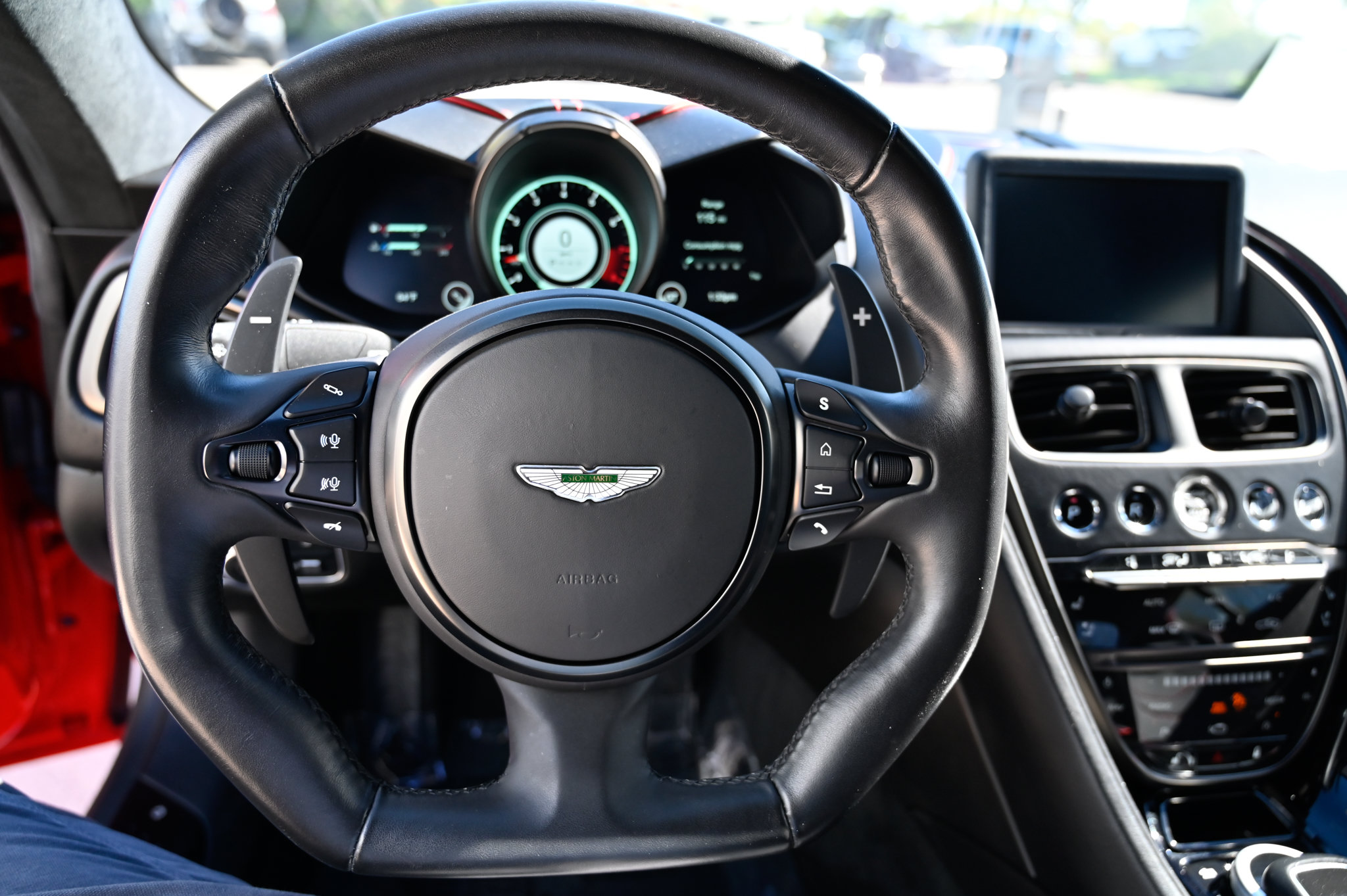 Used 2020 Aston Martin DBS Superleggera RWD image 25