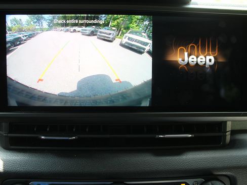 Used 2024 Jeep Wrangler Unlimited Sport AWD/4WD image 50