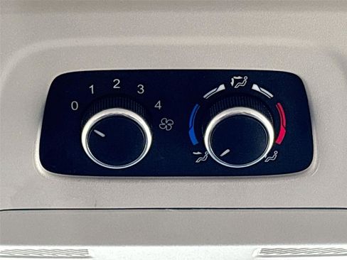 Used 2023 Ford Transit 350 XLT image 23