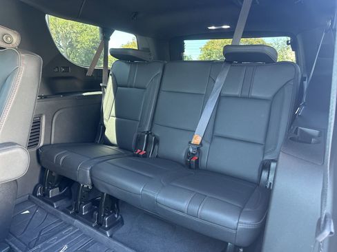 Used 2024 Chevrolet Suburban RST w/ Luxury Package AWD/4WD image 32
