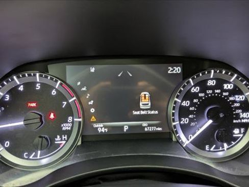 Used 2023 Toyota Highlander XSE FWD image 28