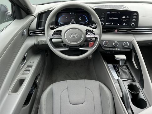 New 2026 Hyundai Elantra SEL Sport Premium FWD image 13